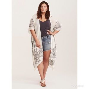 Torrid Bandana Border Print Kimono